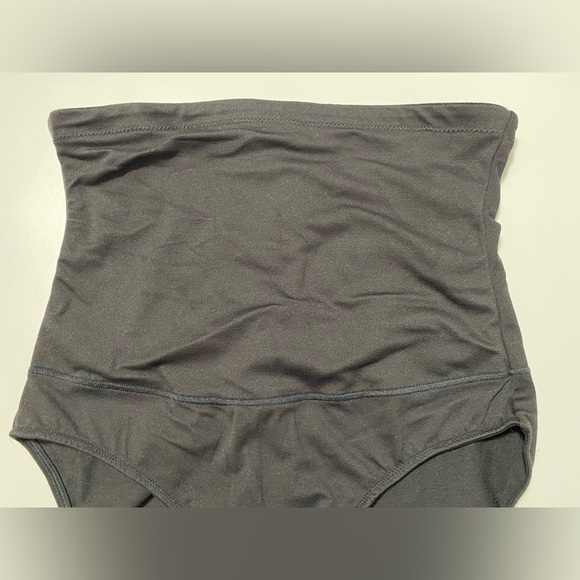 Maidenform High Waisted Tummy Control Brief - Picture 3 of 14